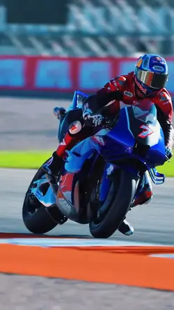 MOTORBIKE RACE 
