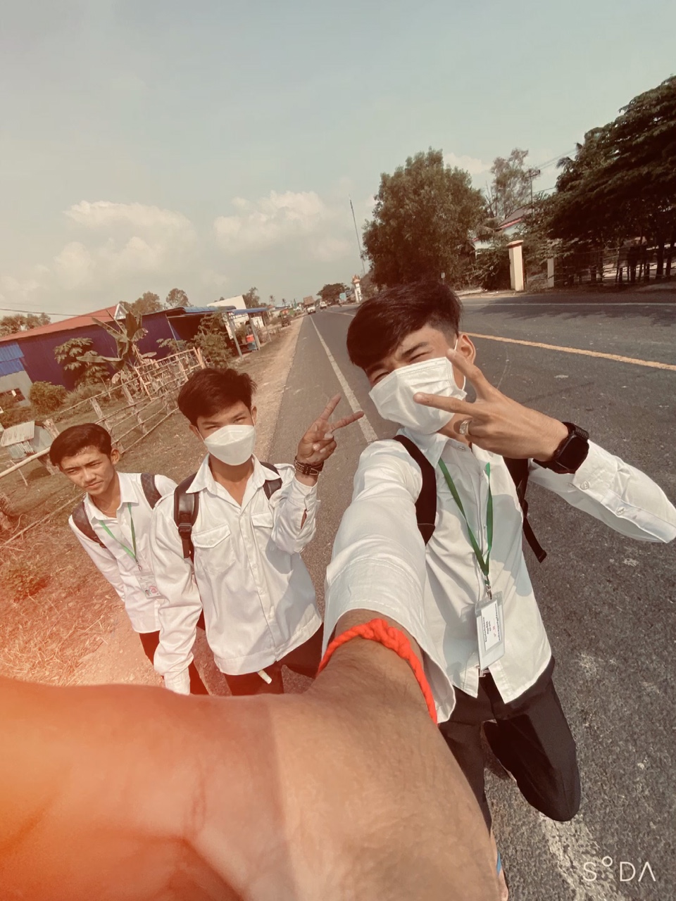 ក្រមុំទាំងបី😂😂