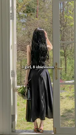 1 girl, 8 obsessions