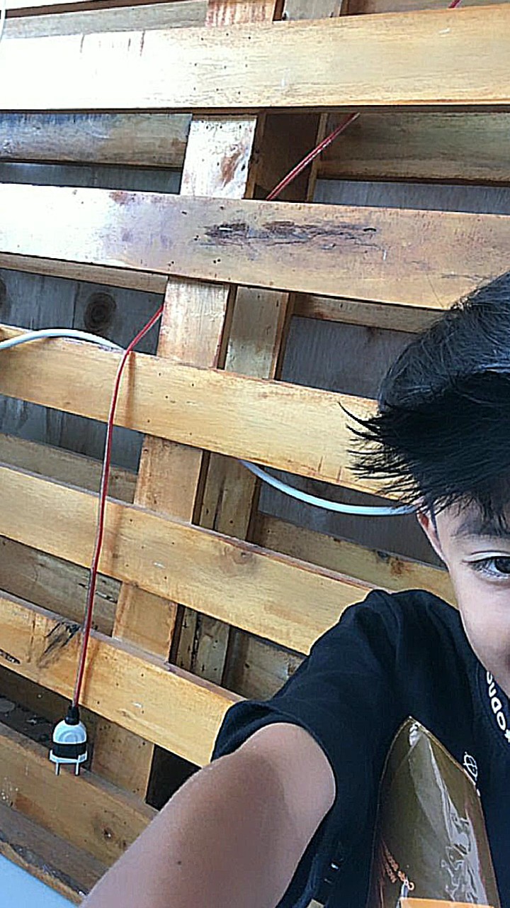 Yang komen jerawat 