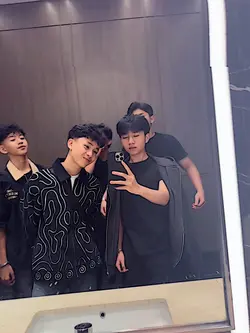 versi mirror