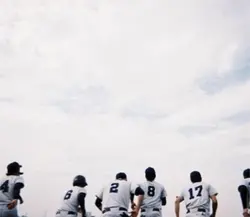 悲しみなんて笑い飛ばせ