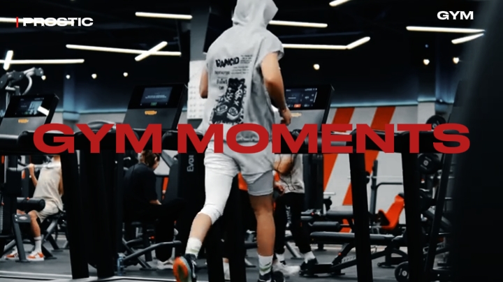 MOMENTE IM FITNESSSTUDIO