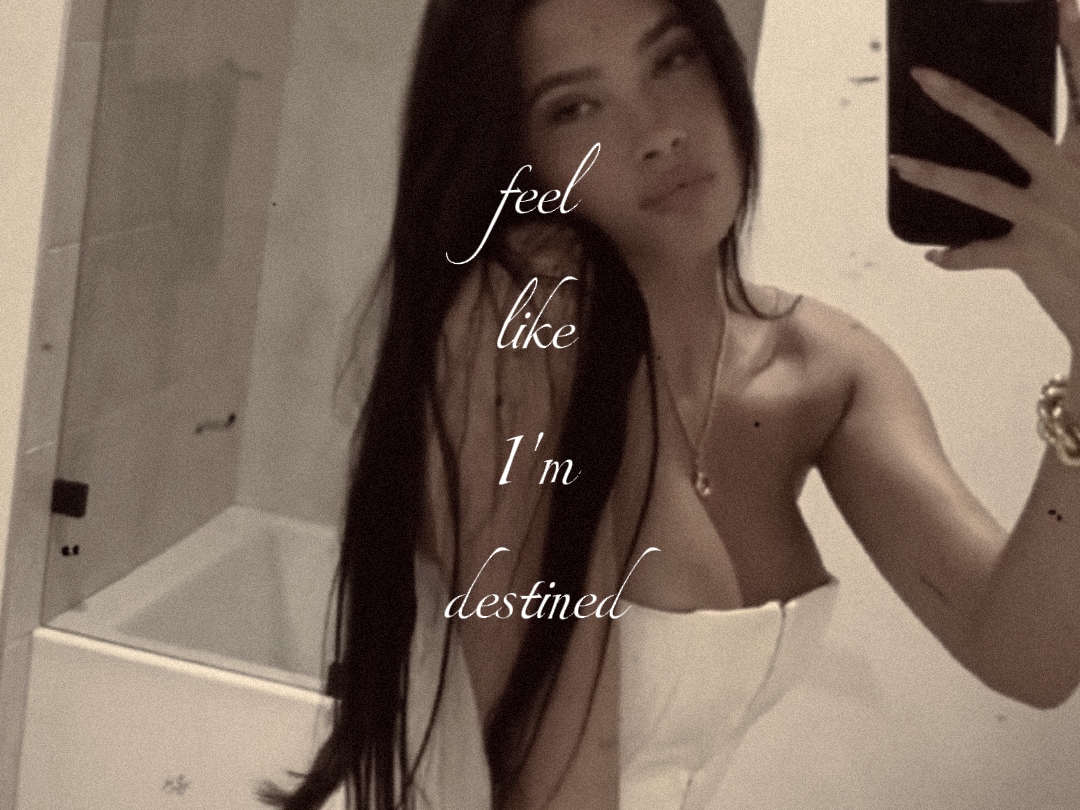 SELFIE LOOPS X LETRA
