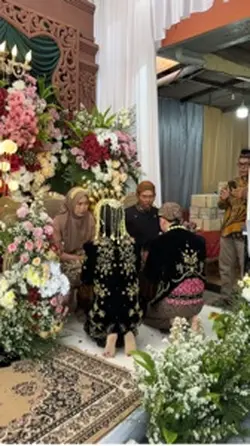 Sungkeman Adat Jawa