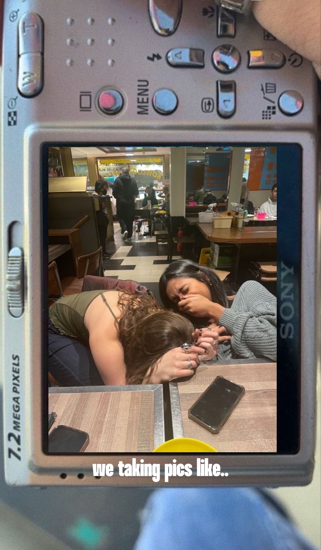 takin pics like📸