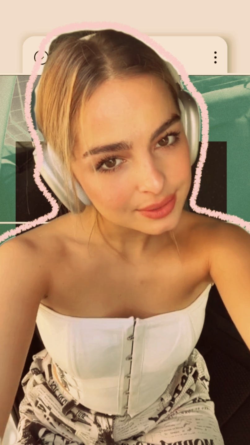 Aesthetic selfie 