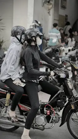 Ai theo ta một 