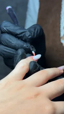 Modelo manicure