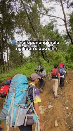Jokowi naik gunung