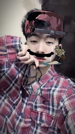 Mẫu lau nước mắt