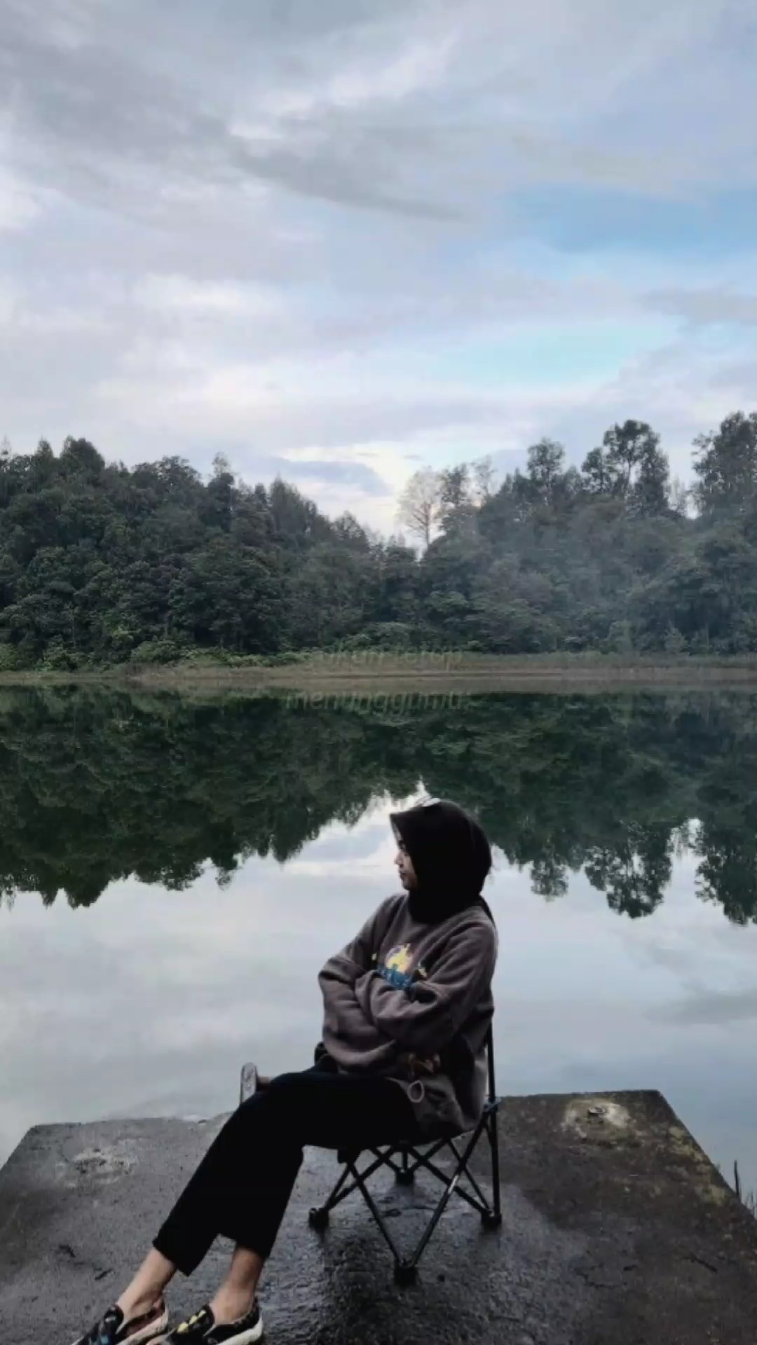 akan tetap mnunggumu