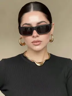 Buradayım, adımlarımı takip eder misin?