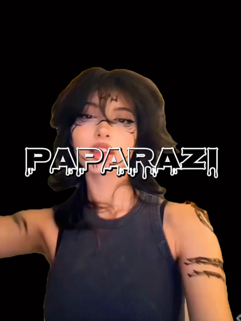 PAPARAZI 