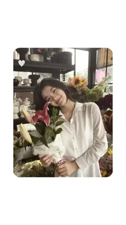 komang, lesung pipi
