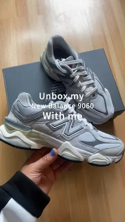New Balance 9060