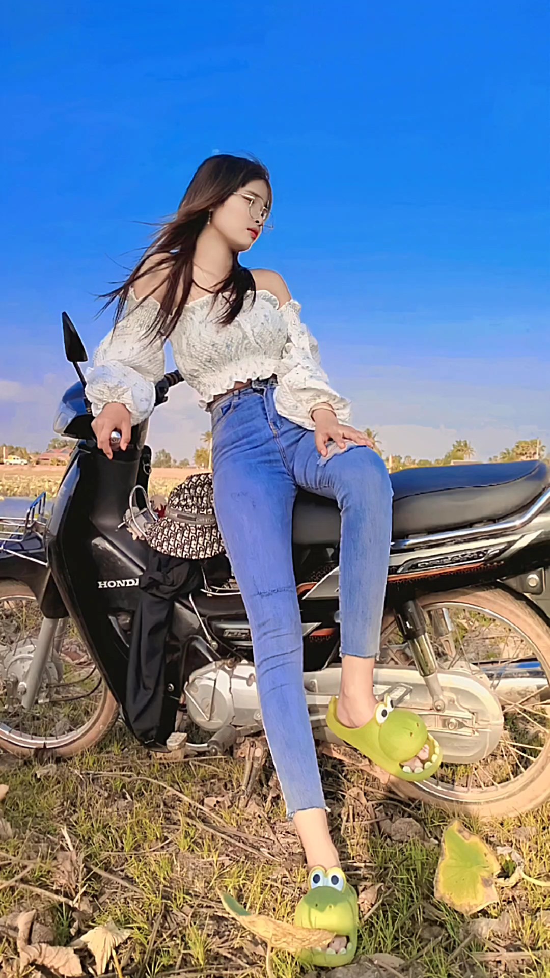 ជាតិមុនគេធ្វើអំពើបាន