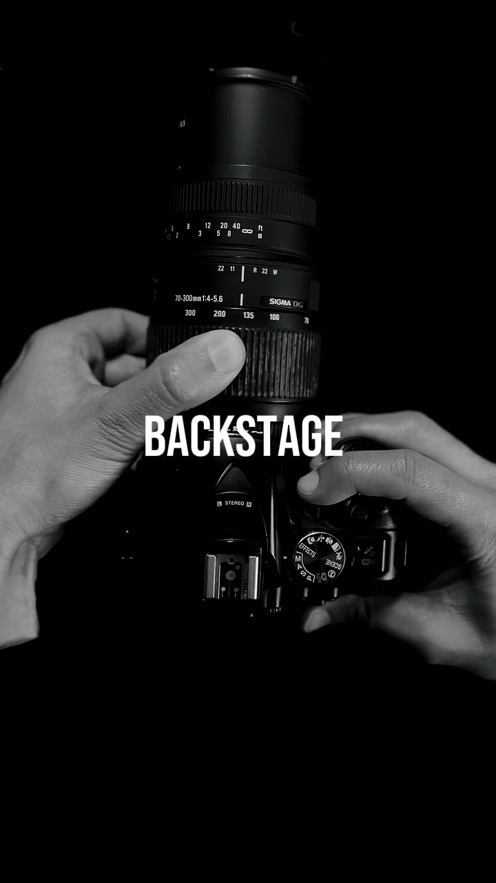 BACKSTAGE 