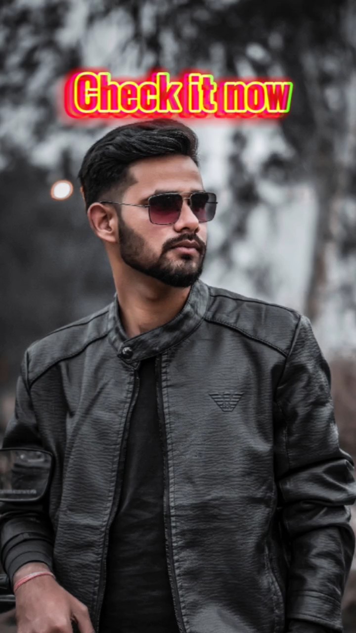 La ropa muestra el estilo TikTok.
