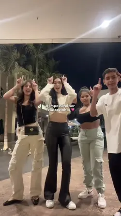 feliz sozinho 