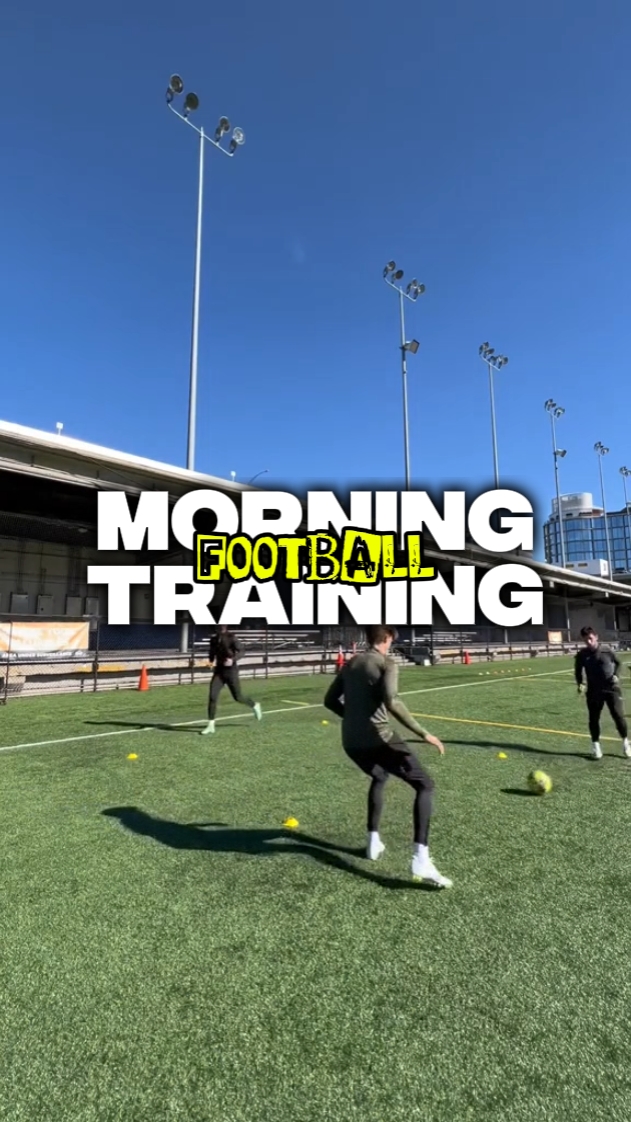 ENTRAÎNEMENT DE FOOTBALL 