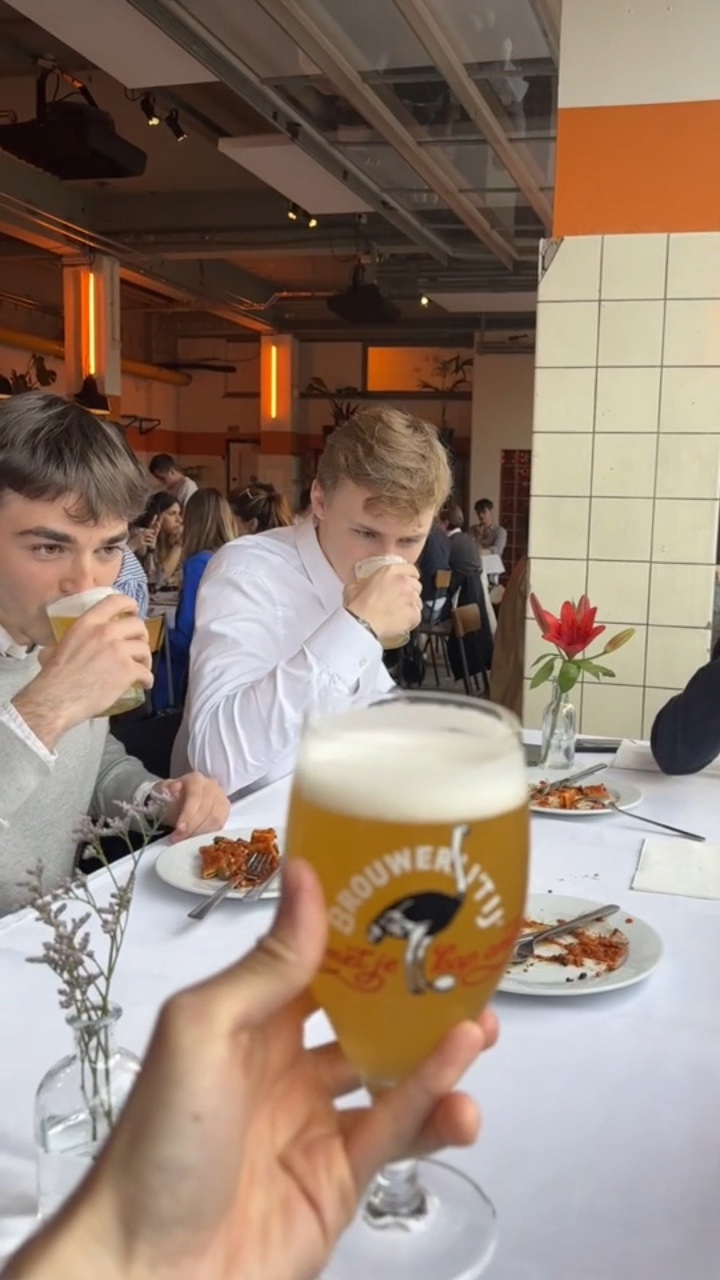 Modèle vidéo de bière