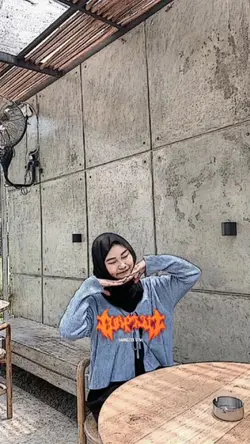 VERSI NO MIROR