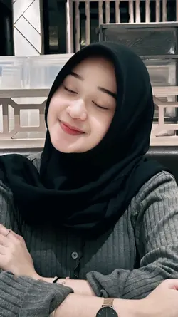 RINDU TELAH MELEKAT 