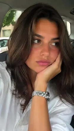 Pose rosse in città