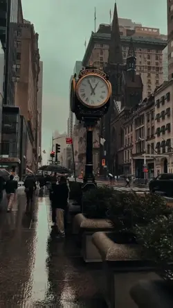 City vlog aesthetic
