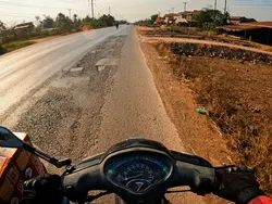 ថ្ងៃនេះជិះម៉ូតូ ថ្ងៃស្អែកក៏នៅតែជិះម៉ូតូ 🤣
