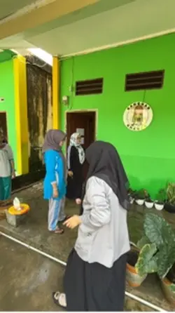 Clean up day school
