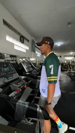 Cardio Time! Treadmi