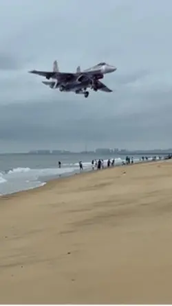 Biển Đông dậy sóng