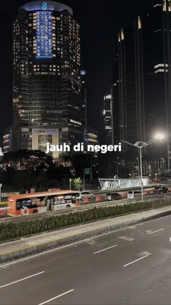 jauh di negeri orang