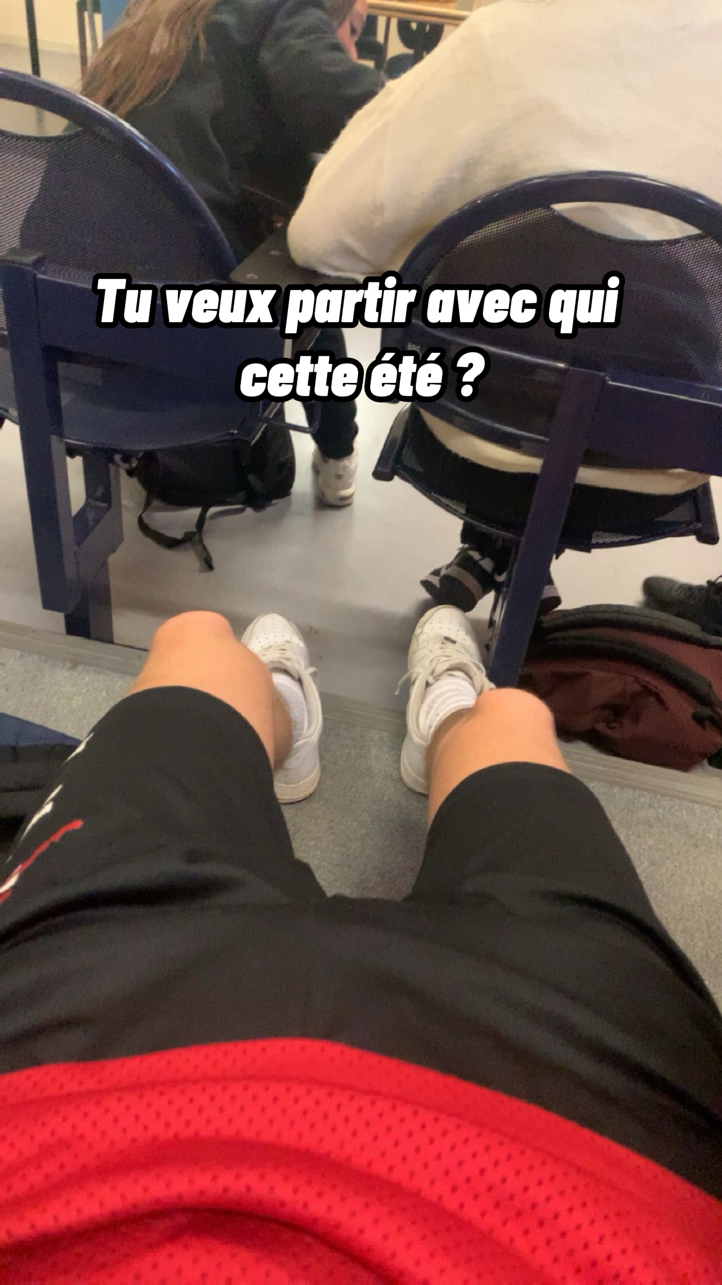 Avec qui ? 