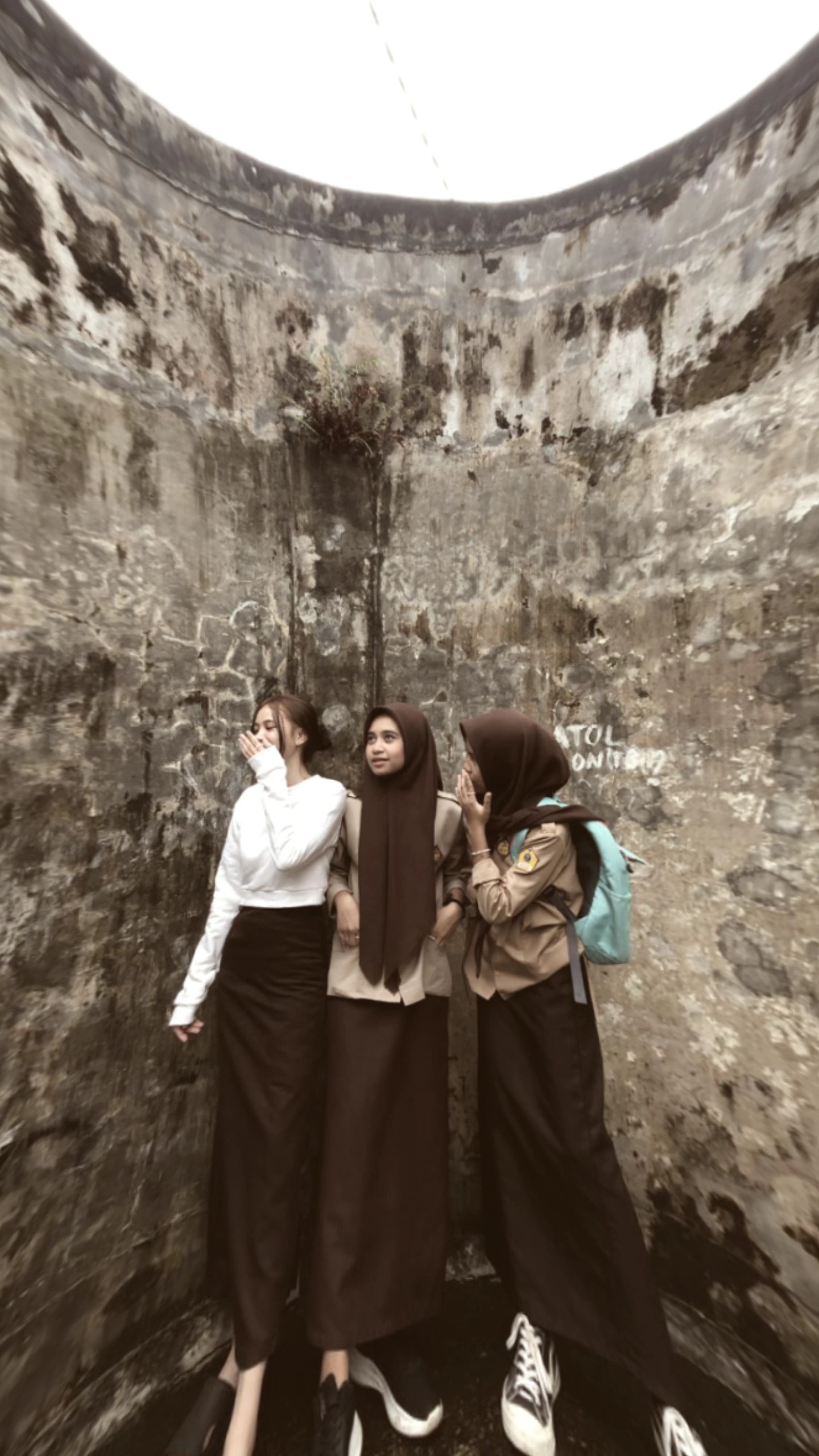 efek 0.6 tinggi