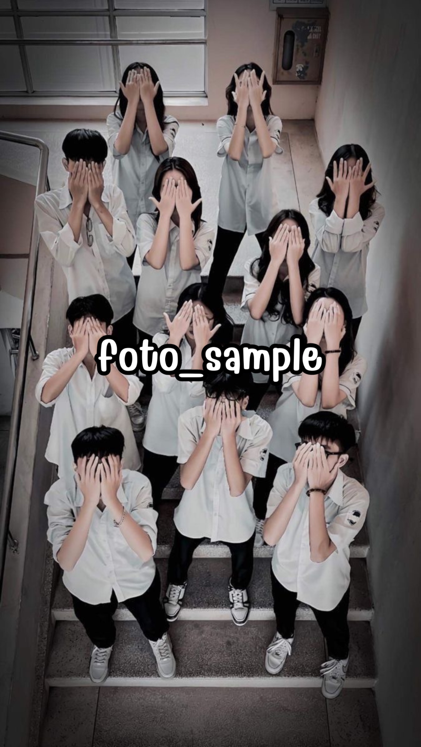 like poi 2 รูปตึงๆ 