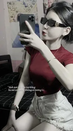 Anh xòe đôi bàn tay
