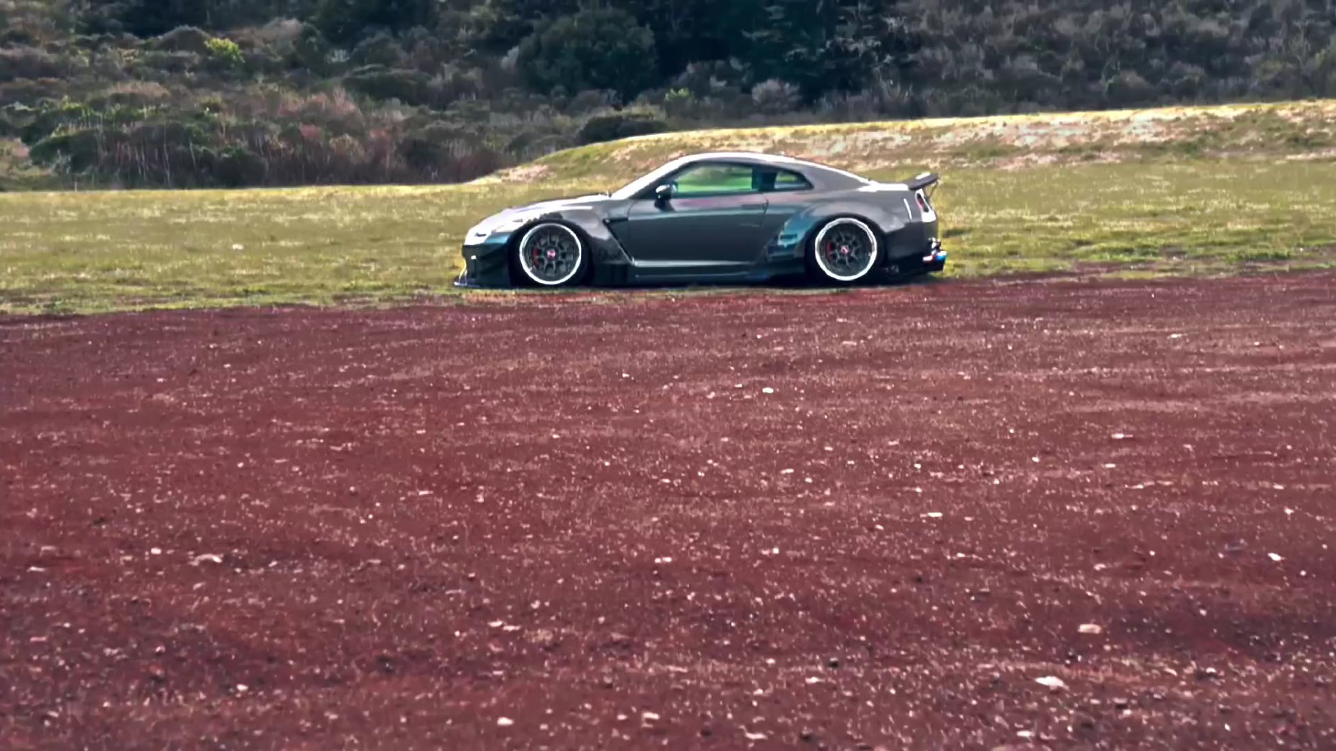 GTR × Lamborghini 