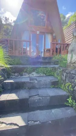 4 video liburan