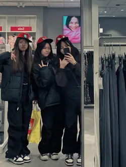 Tante² Culik AkuDong