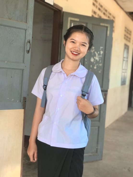 ຫນາວກະຫົ່ມຜ້າເນີ້