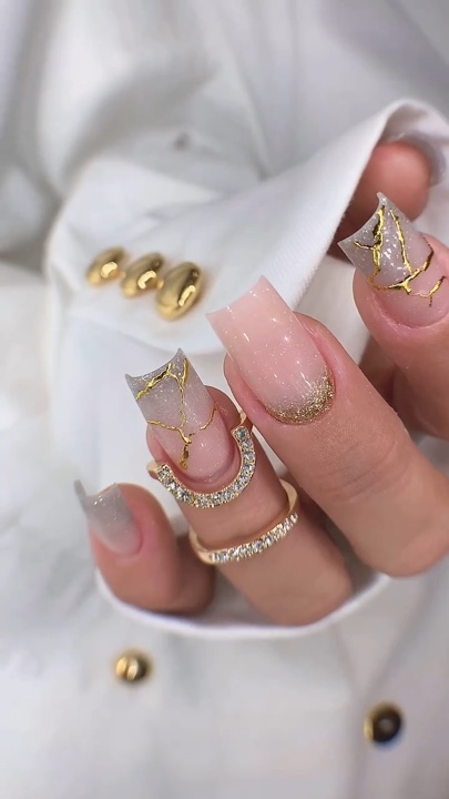 UÑAS