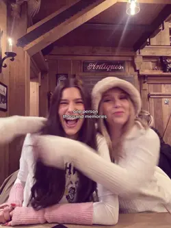 2 besties