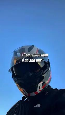 Moto não é do ano🤣