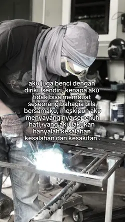 benci diriku sendiri