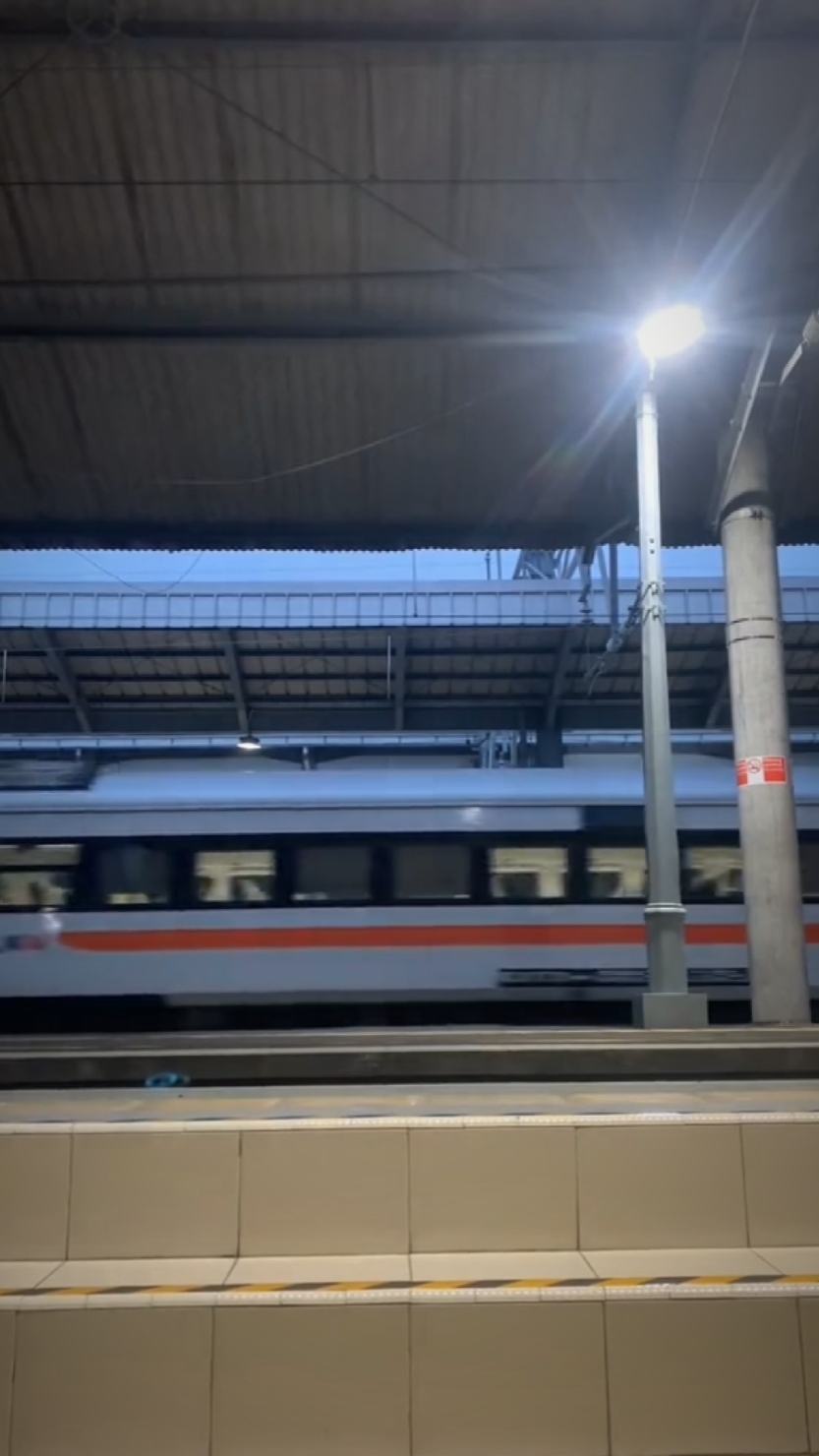 Slowmo Ai AuAuAu Vai