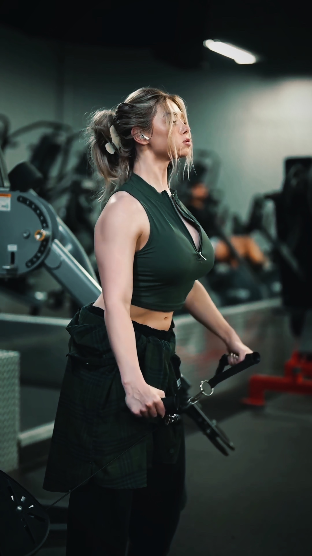 .. GYM - FITNESSB..
