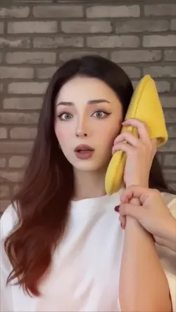 Oglindă: când o mână schimbă totul